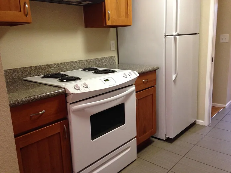 6441 N Wilbur Ave — Photo 4