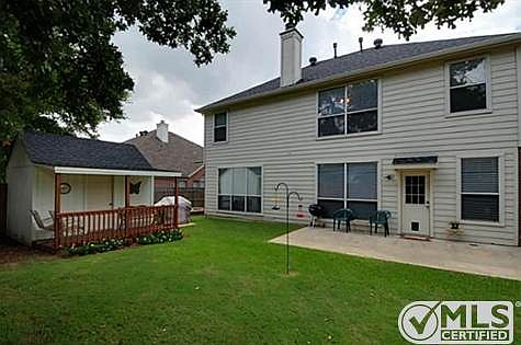 4th image of 601 Oakbrook Dr