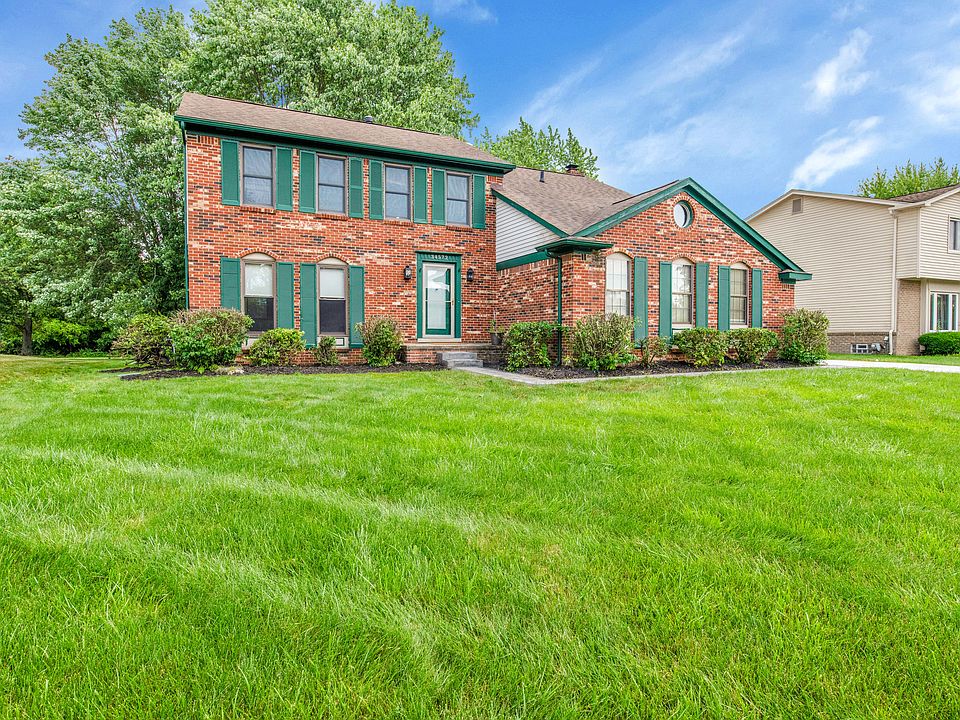 1st image of 34572 Bunker Hill Dr