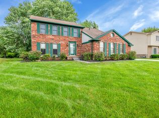 34572 Bunker Hill Dr, Farmington Hills, MI