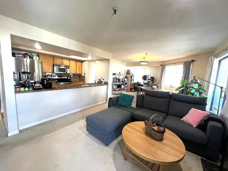 1st image of 185 Forest Ave APT 3A