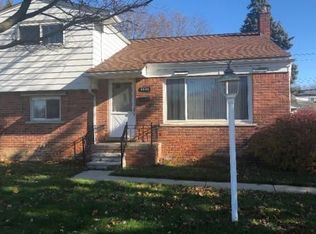 6540 Cadillac St, Garden City, MI 48135