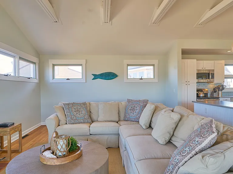 105 Sound Breeze Ave — Photo 8