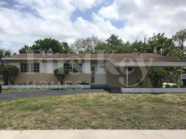 980 NW 182nd St, Miami Gardens, FL 33169