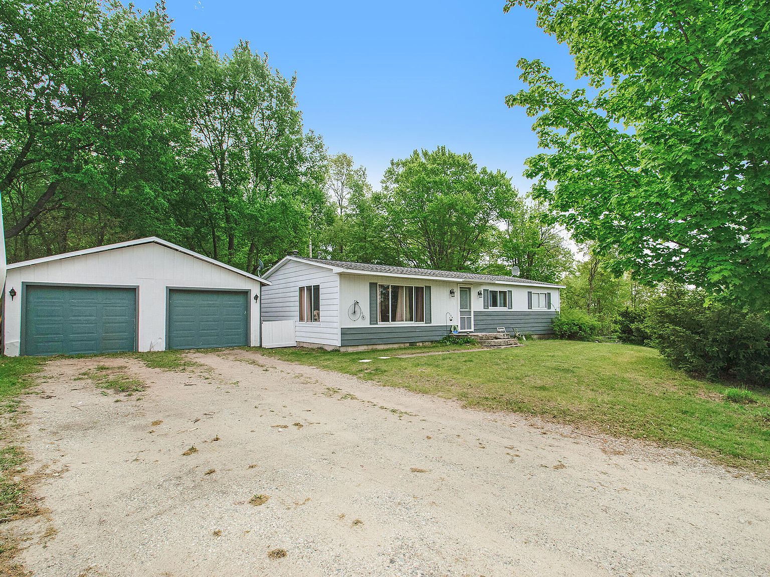 145 Chippewa Dr Barryton MI 49305 Zillow