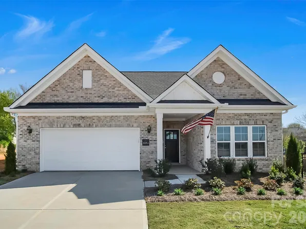 3054 Constitution Ln, Gastonia, NC 28056