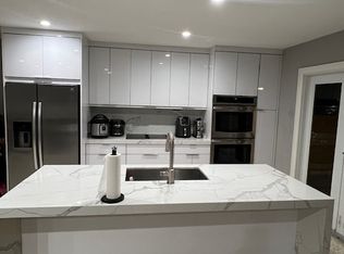2748 SW 21st St, Miami, FL 33145