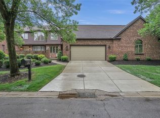121 Hidden Ridge Cmn #121, Buffalo, NY 14221
