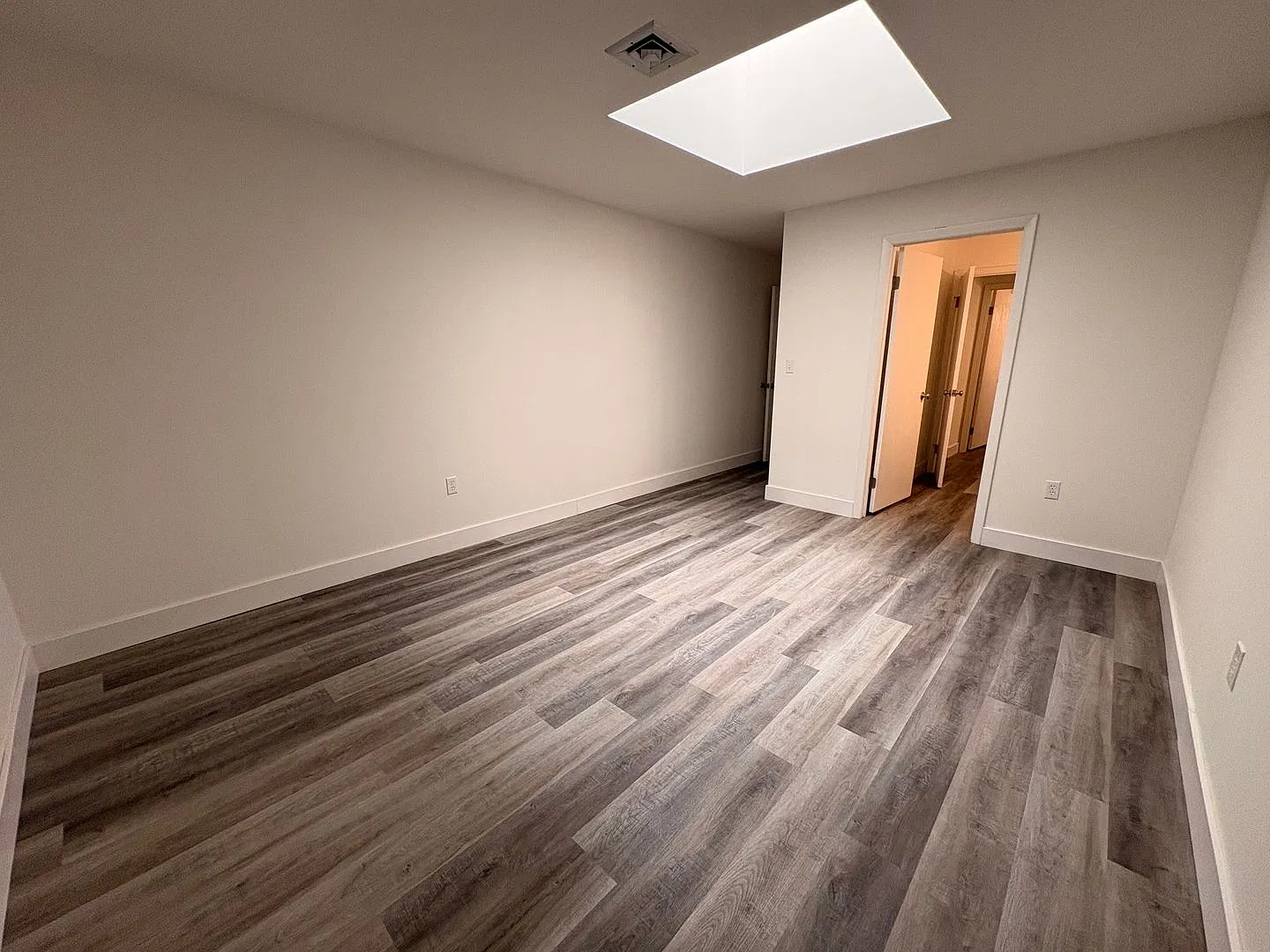 The Foundry, Two Bedroom, One Bathroom Unit — Photo 4