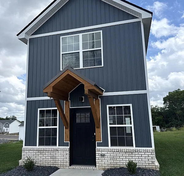 450 Glendale Dr — Photo 5