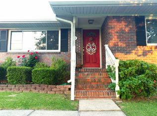 521 9th Ter, Pleasant Grove, AL 35127