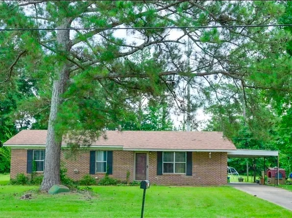 361 Country Club Dr, Luverne, AL 36049