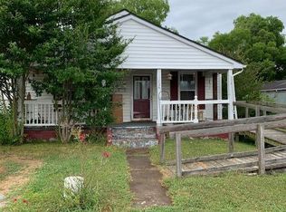1726 Whittle Springs Rd, Knoxville, TN 37917