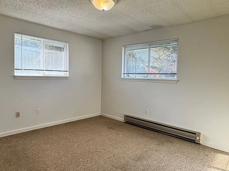 5404 Kilgary Way — Photo 12