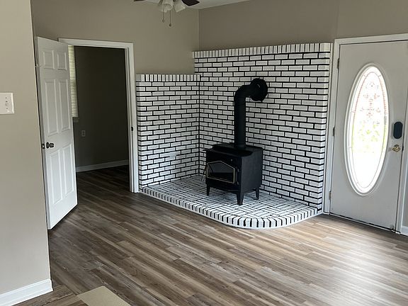 5th image of 118 Rainbow St