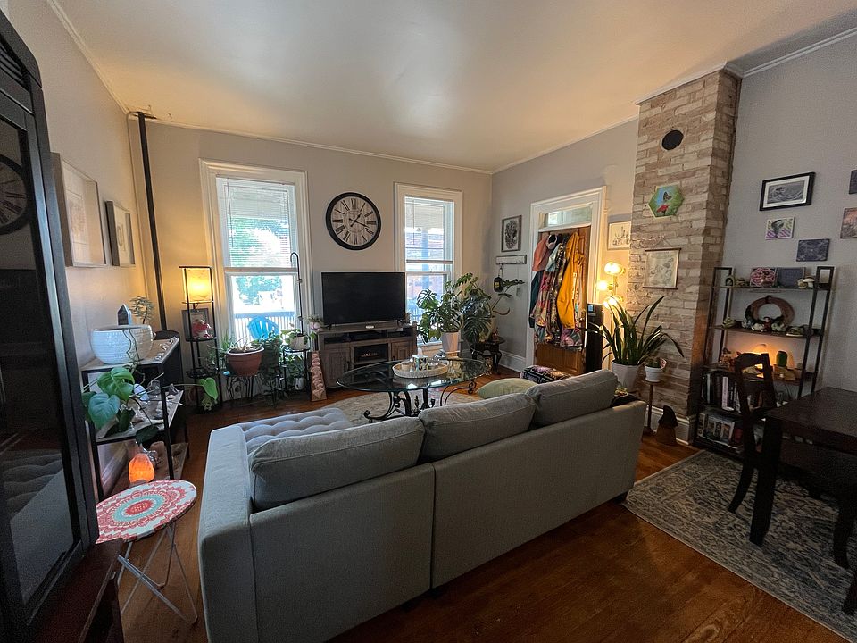 1st image of 211 Union Ave NE APT 1