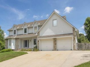 2516 SE Nottingham Dr, Lees Summit, MO 64063