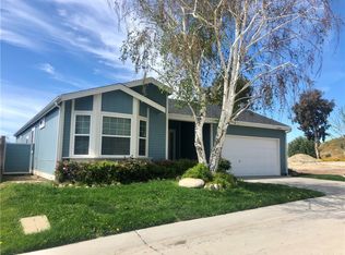 20252 Shadow Island Dr, Santa Clarita, CA 91351