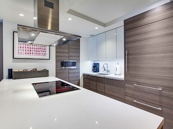 3rd image of 151 W 21st St APT 3E