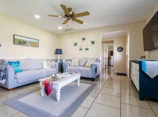 2140 Pinehurst St, Sarasota, FL 34231
