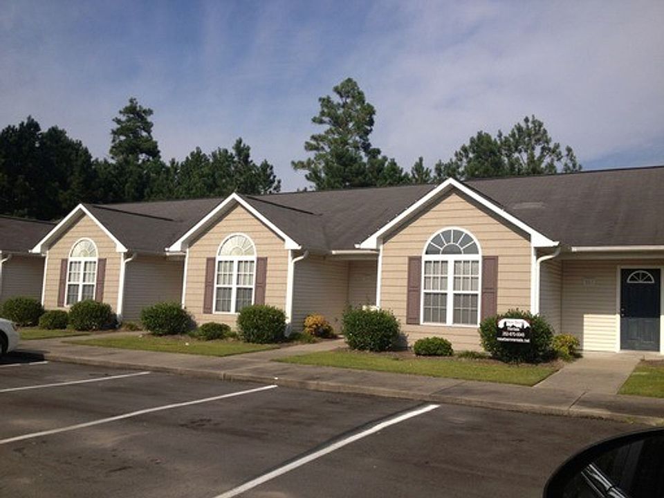 1st image of 3807 Blue Grass Ct