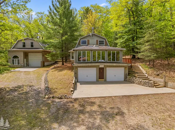 10565 Sunset Dr, Atlanta, MI 49709