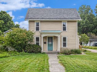 218 N Kalamazoo Ave, Marshall, MI