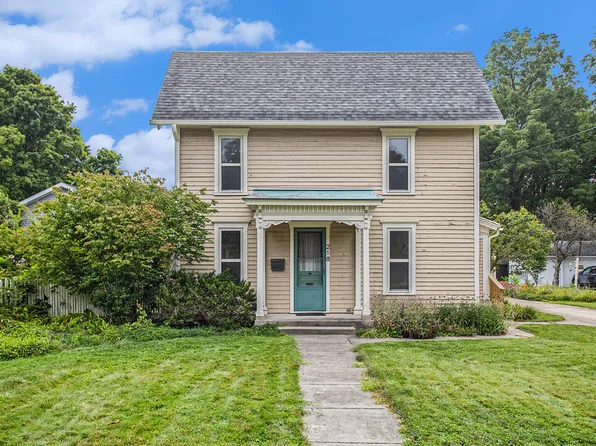 218 N Kalamazoo Ave, Marshall, MI 49068