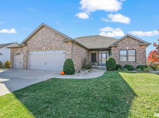 508 Linden Ln, Williamsville, IL 62693