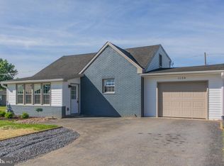 1128 Stanley Ave, Chambersburg, PA 17201