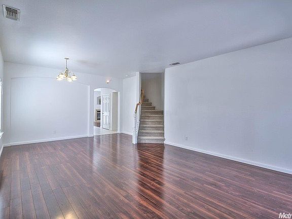 4th image of 2737 Screech Owl Way