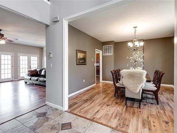 2nd image of 7282 Potomac Forest Dr