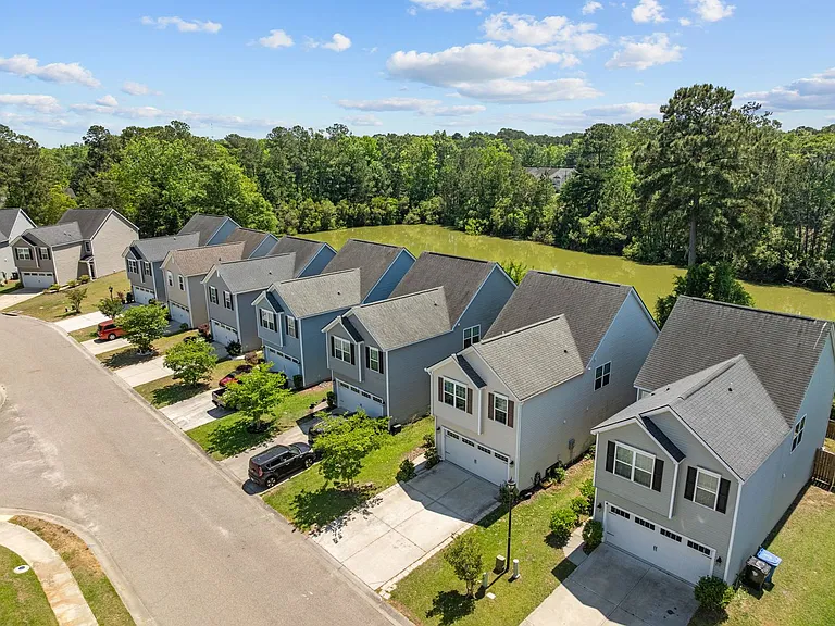8988 Cat Tail Pond Rd — Photo 52