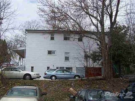 3rd image of 12 Osborne St