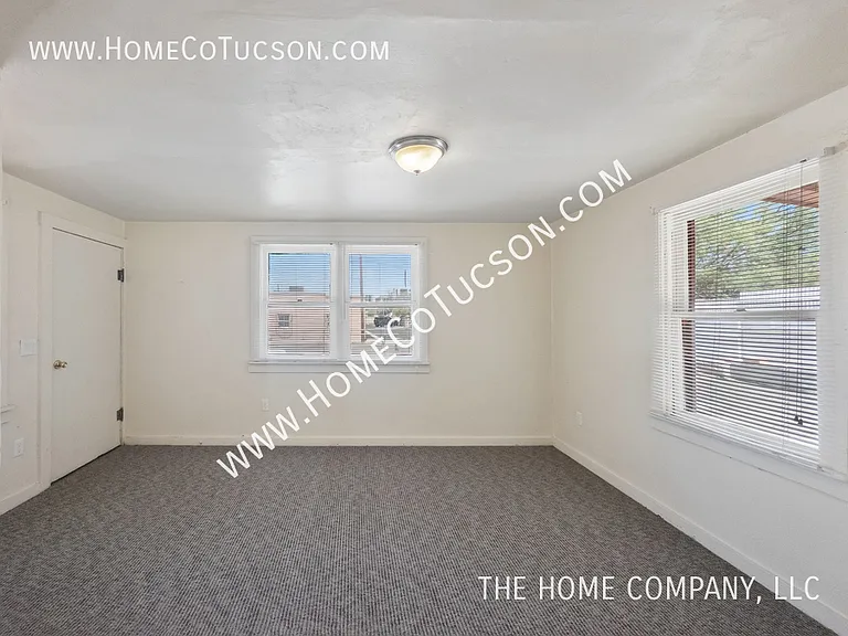 517 S Main Ave — Photo 18