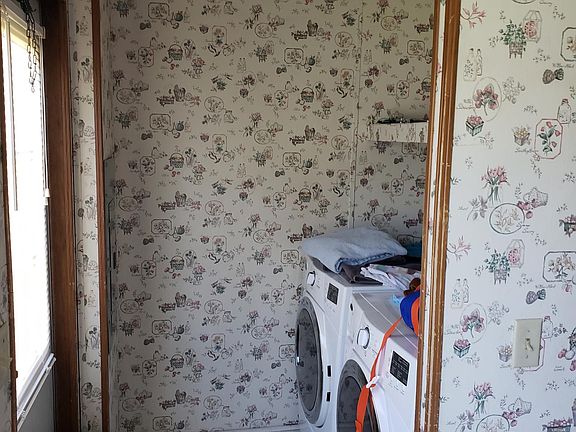 Laundry room off of kitchen