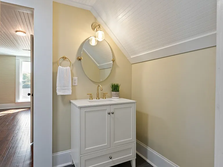 402 S Chester St — Photo 36