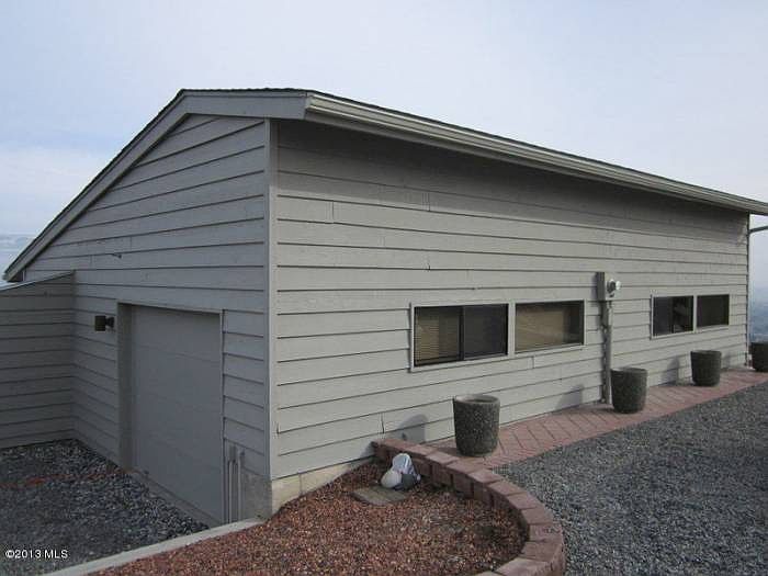 Garage, Shop