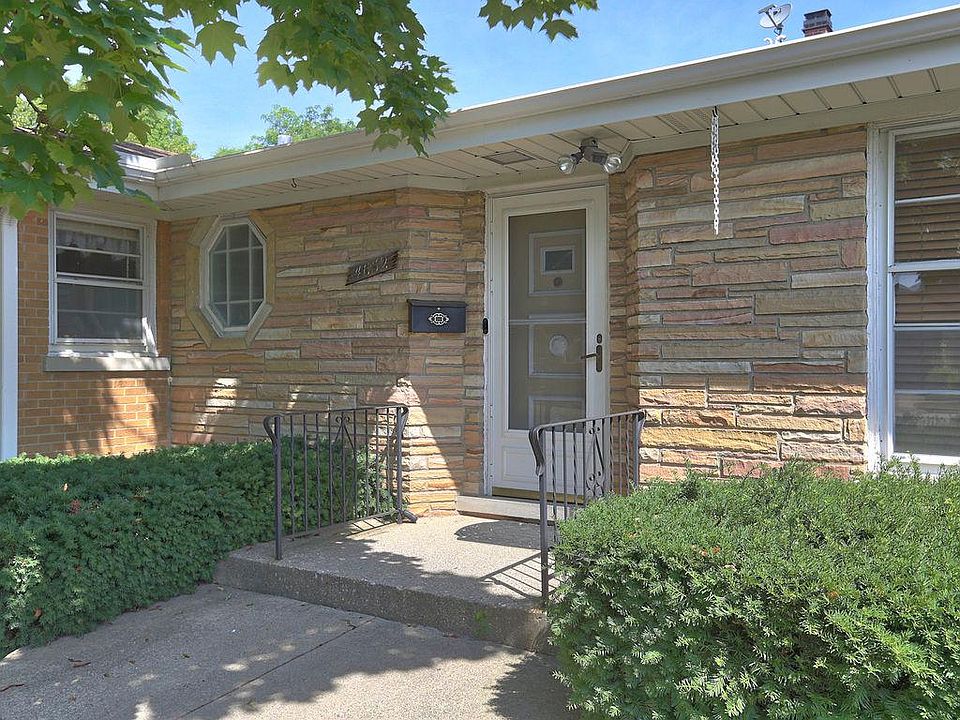1st image of 4652 Greenwood St