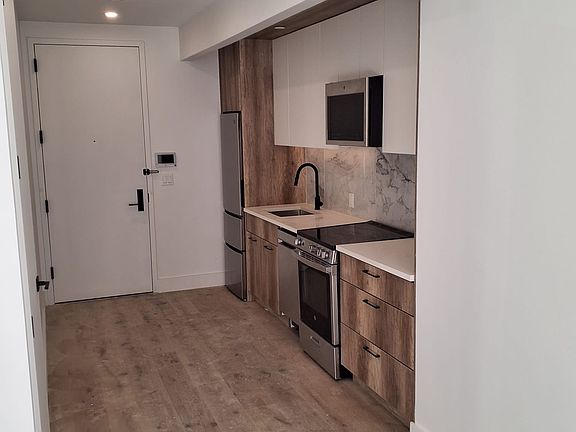 5th image of 303 Himrod St #306