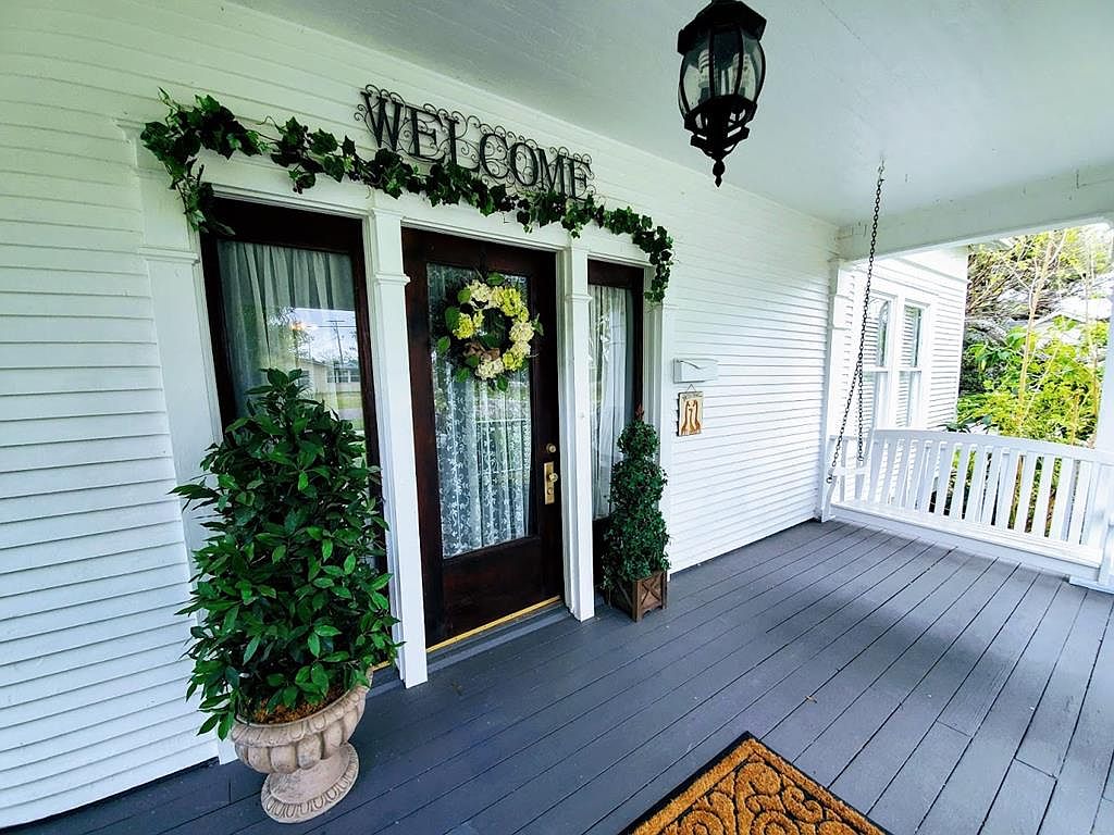 802 N Liveoak St Rockport Tx 78382 Mls 132992 Zillow