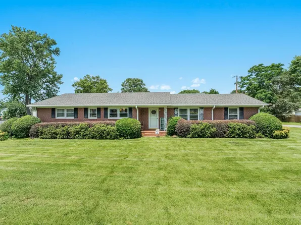 106 Thackston St, Fountain Inn, SC 29644