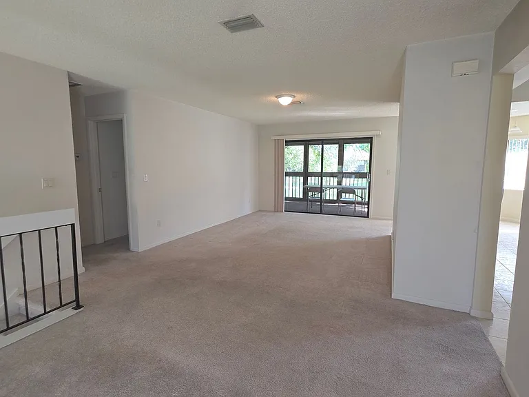 46 Hembury Ln — Photo 7