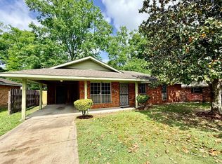 8846 Metairie Dr, Baton Rouge, LA 70810