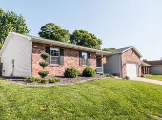 723 E Wood St, Columbia, IL