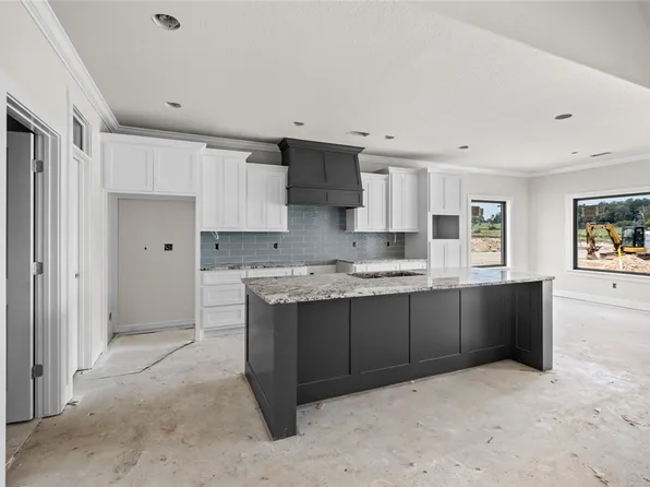 1411 Overcup Oak Ln, Bentonville, AR 72713