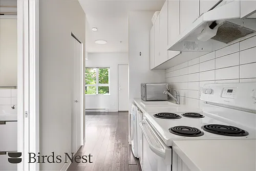 138 Hastings St E #202 Photo 1