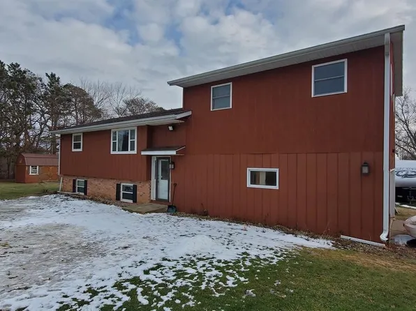N7598 Carimaunee Dr, Portage, WI 53901