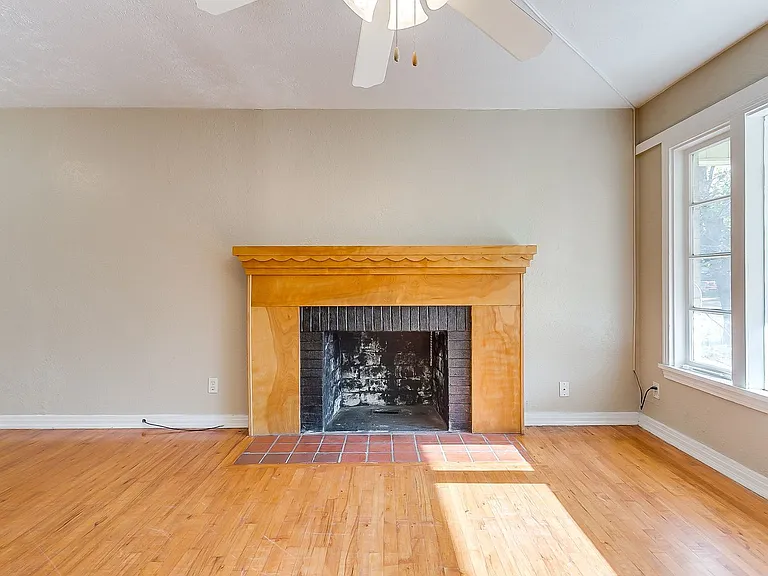 3928 Winfield Ave — Photo 7