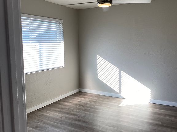 2nd image of 2417 E Campbell Ave APT 4B